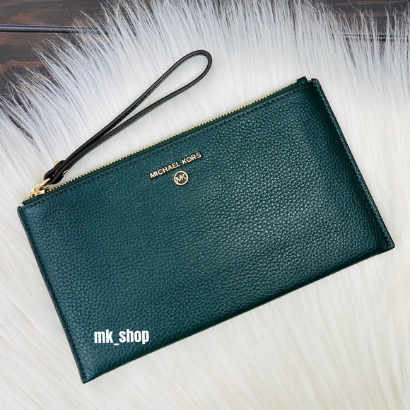 Michael Kors Jet Set Charm Large Zip Clutch Wristlet - Picture 1 of 10